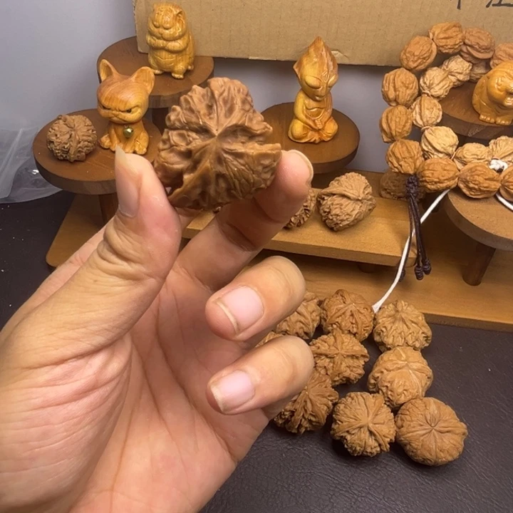齐***齐桃核吊坠嘎古蛋子