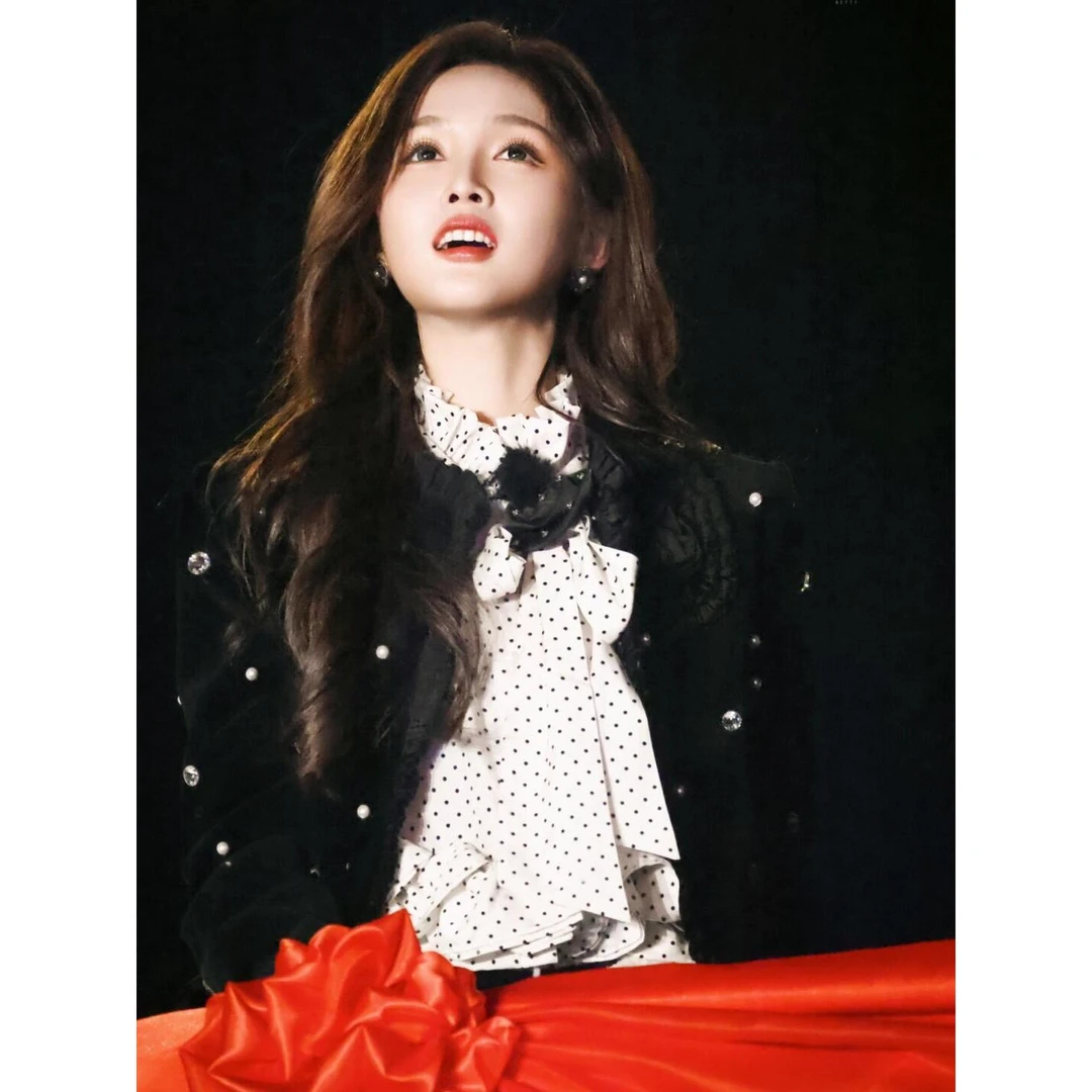 【DÉ MYSTÈRE】春季新品半透真荷叶边钉珠上衣+半身裙GZJ68108