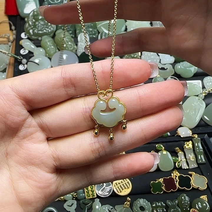 颈饰银S925镶嵌和田玉送链子送绳