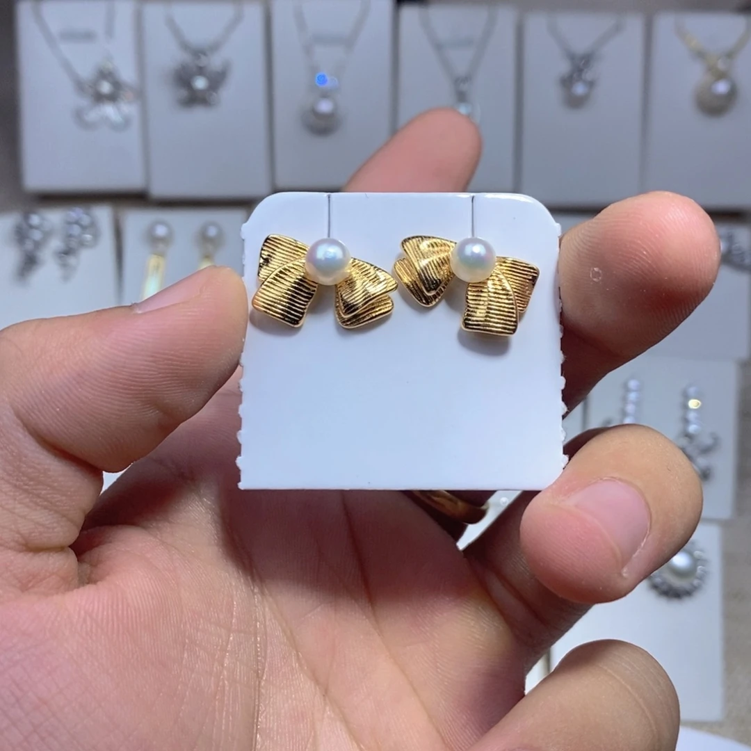 未镶嵌耳饰淡水珍珠