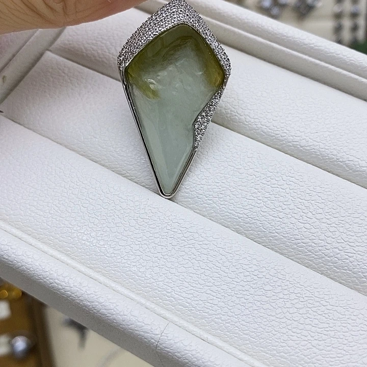 翡翠未镶嵌颈饰天然翡翠