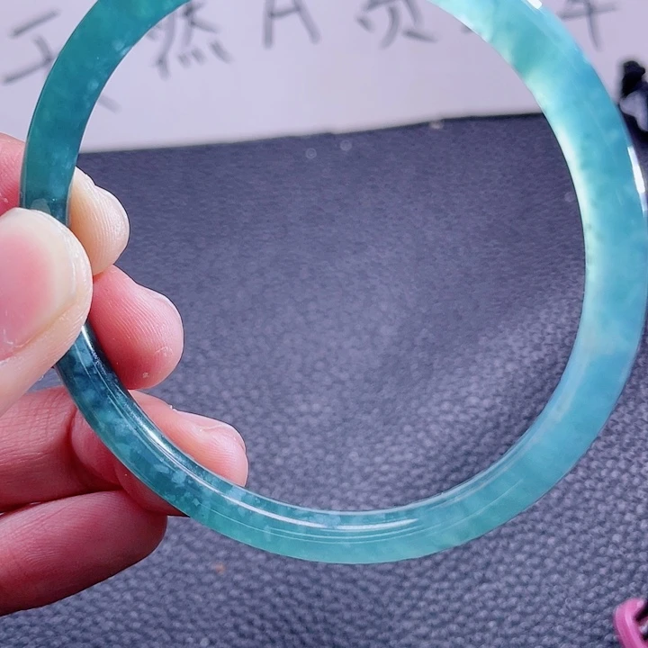 翡翠颈饰未镶嵌999999999