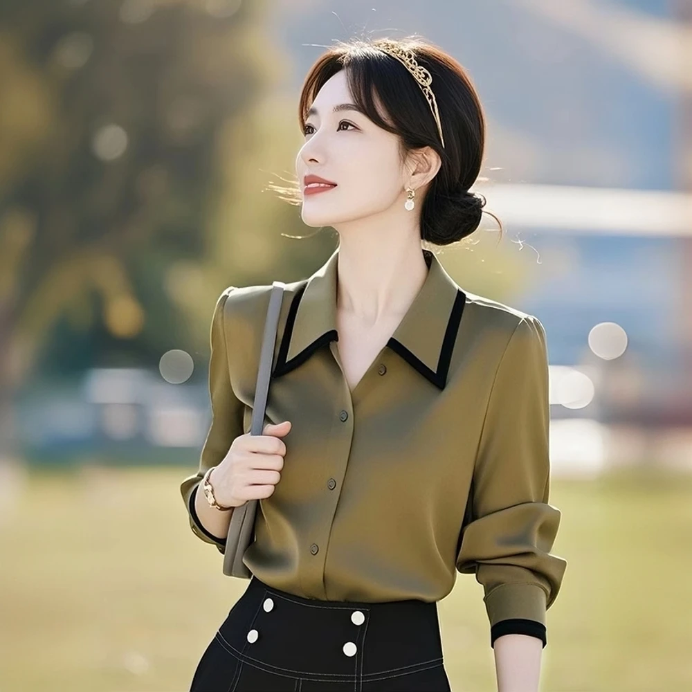 时尚高级感绝美橄榄绿翻领长袖缎面衬衫女春秋款通勤职业叠穿衬衣