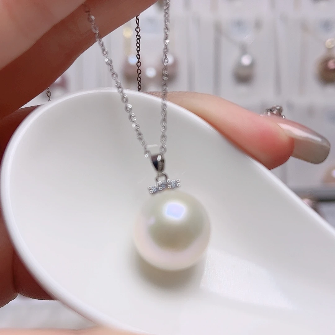 淡水珍珠吊坠(赠链)未镶嵌