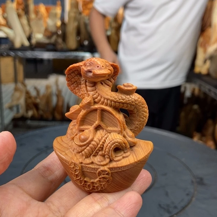 柏木（崖柏）手把件蛇