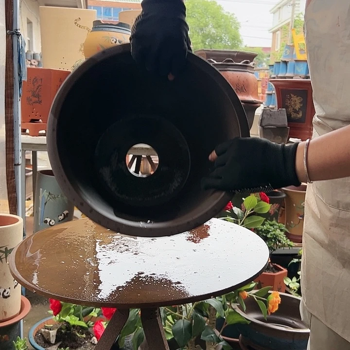 宜兴紫砂花盆30蓝山水