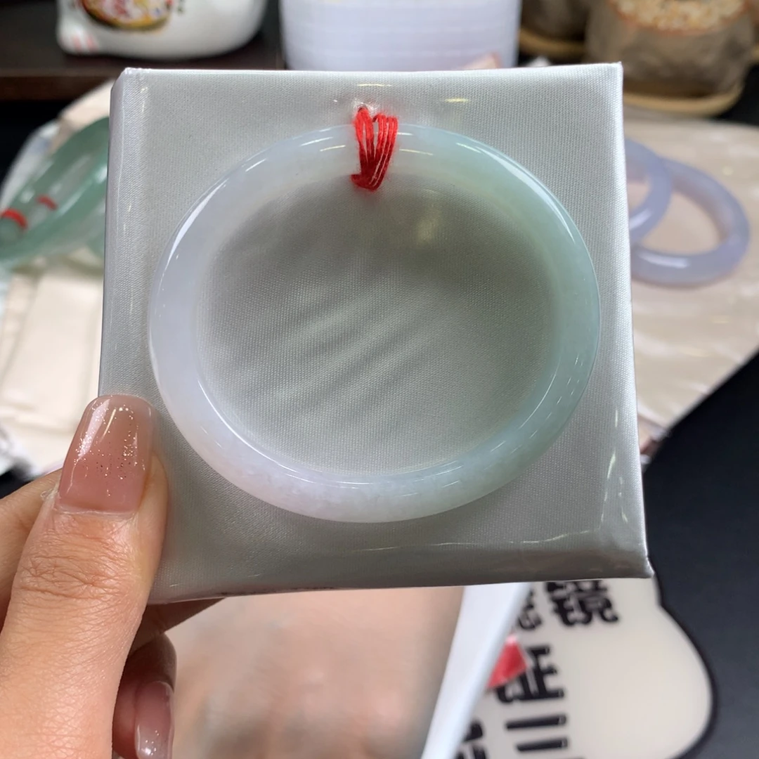 翡翠未镶嵌手镯54贵妃