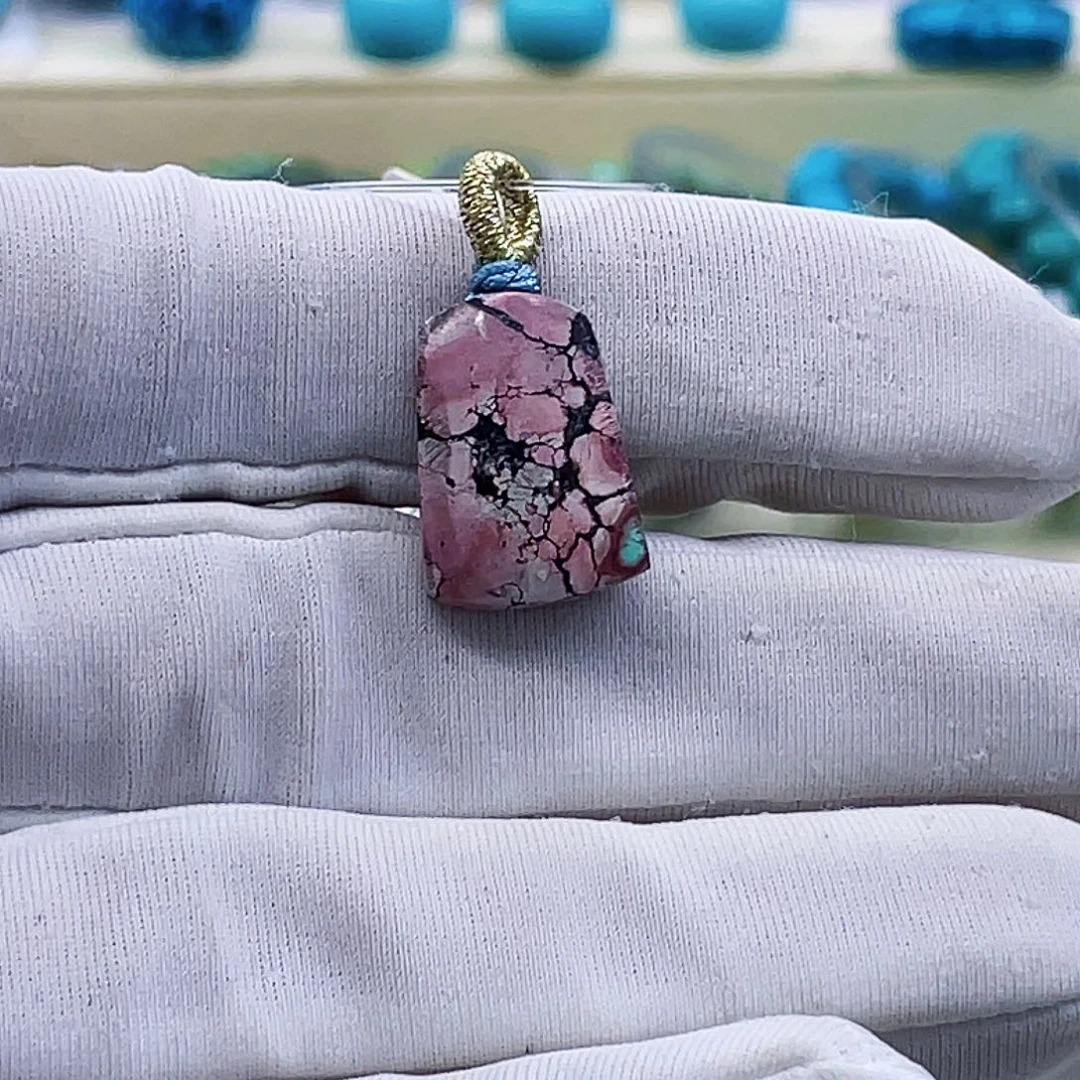 绿松石未镶嵌挂件