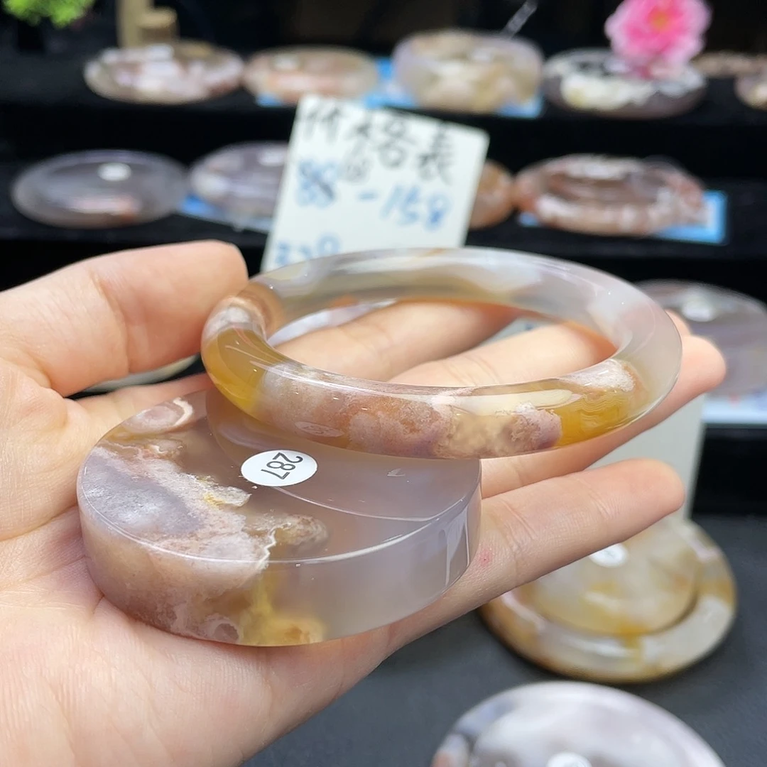 石英质玉手镯未镶嵌H****头57/287