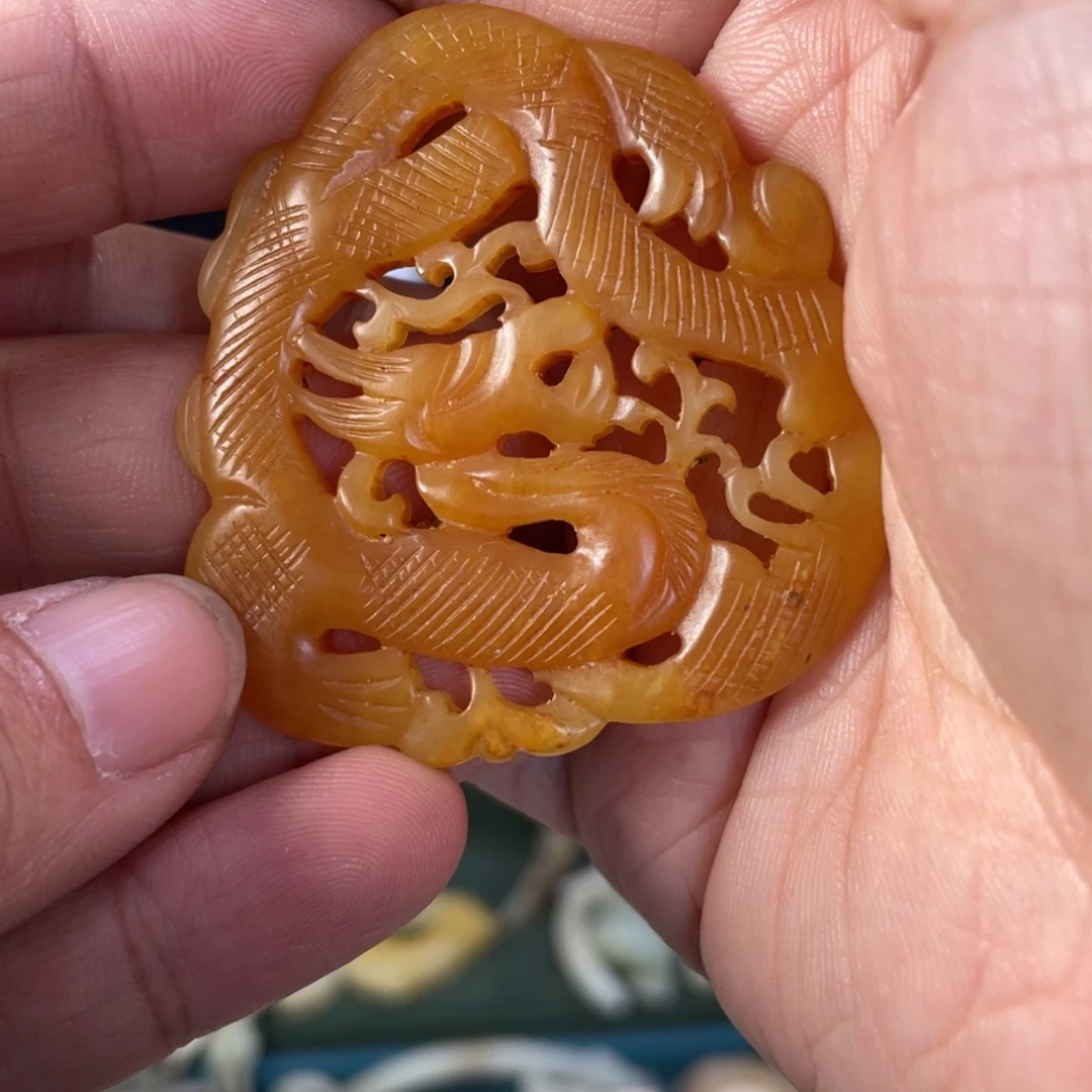 十***仔和田玉未镶嵌颈饰