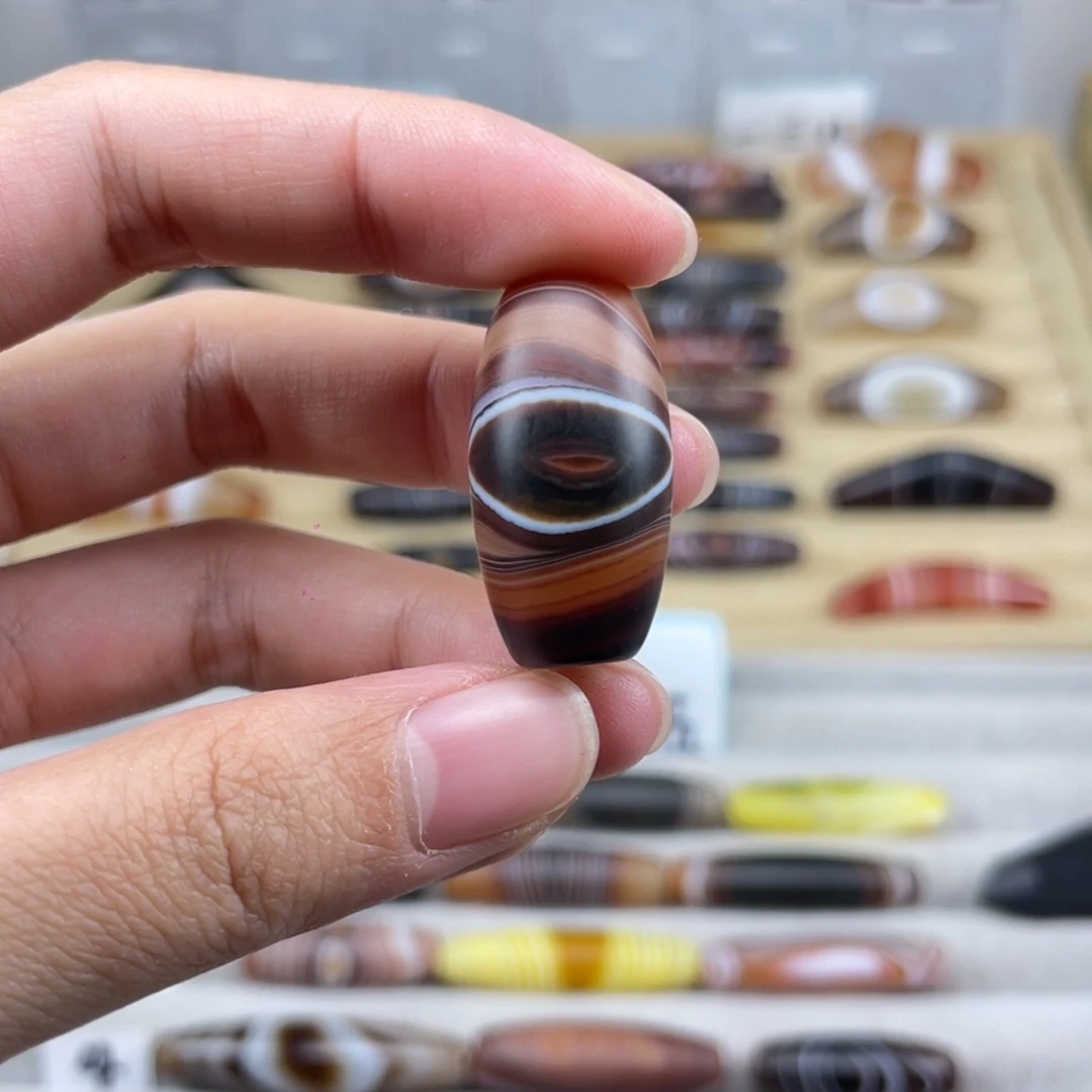 抖***抖玛瑙/玉髓合金颈饰