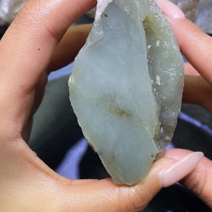 和田玉未镶嵌珠宝半成品