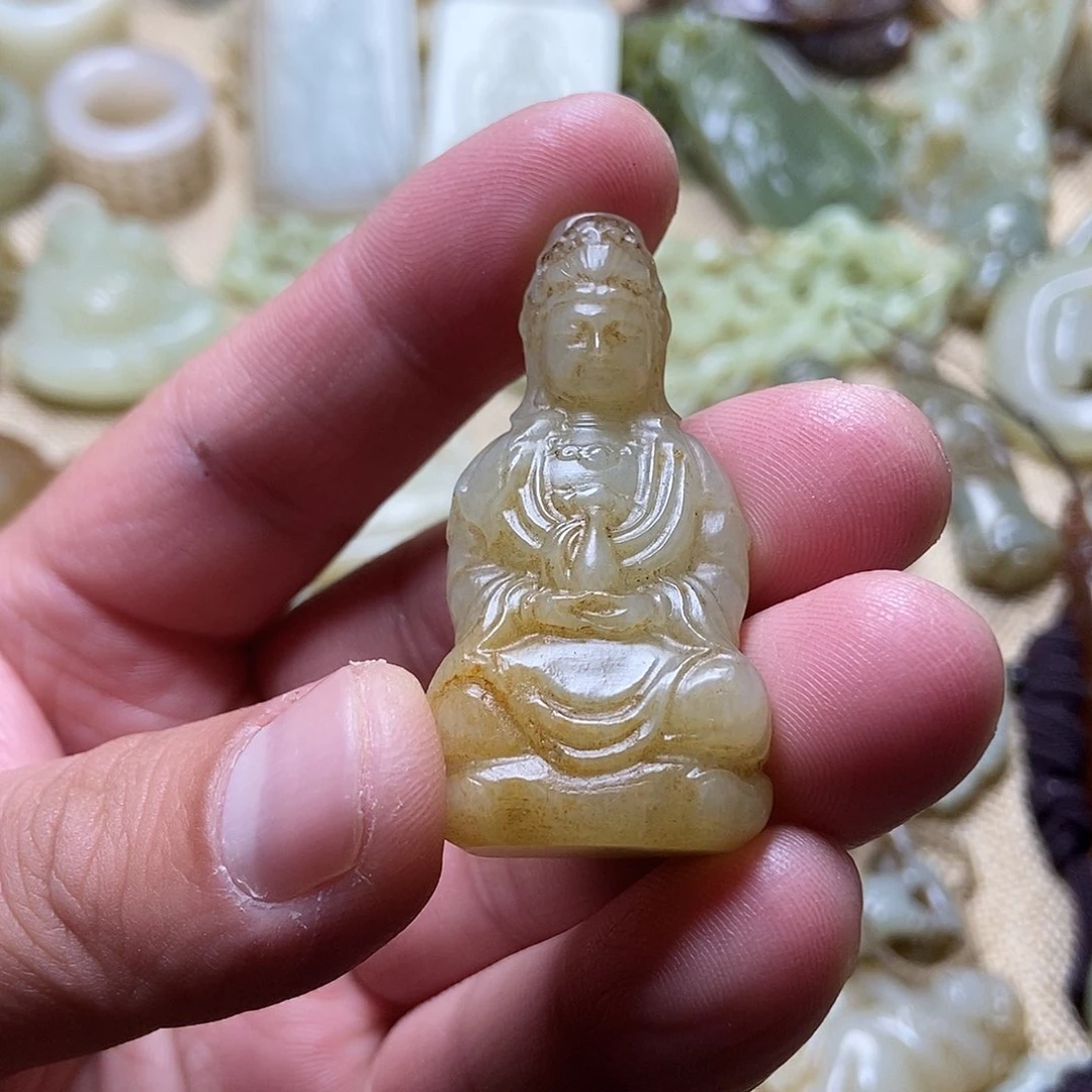 和田玉挂件未镶嵌金**星