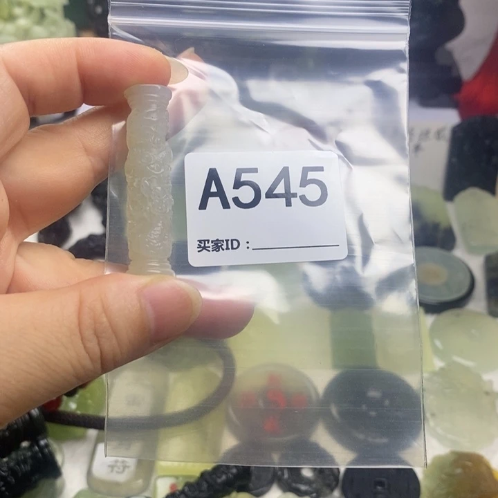 蛇纹石玉合金颈饰迷***鹿
