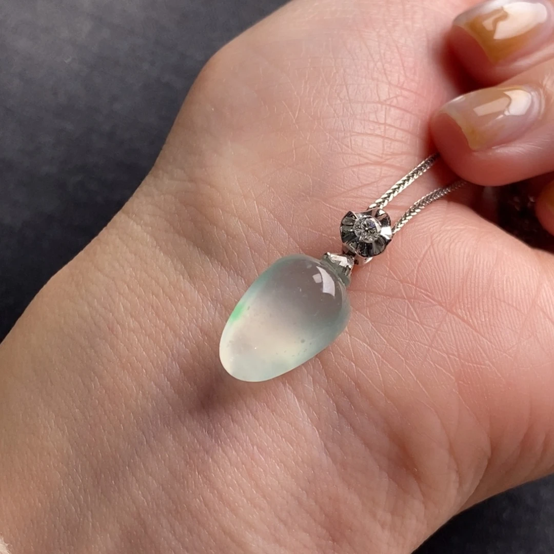 翡翠18K金镶嵌颈饰mini尺寸