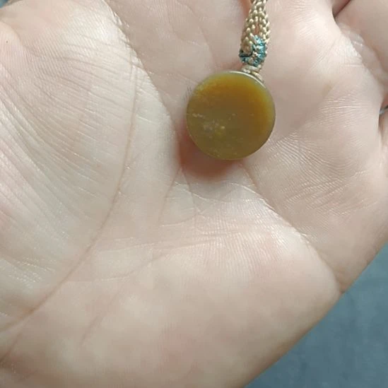 和田玉未镶嵌车挂