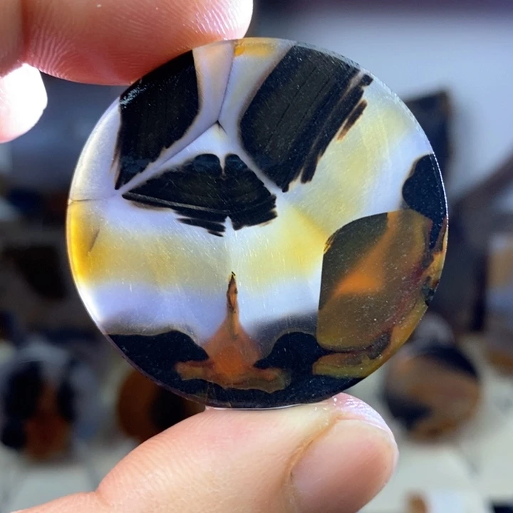 玛瑙/玉髓颈饰未镶嵌