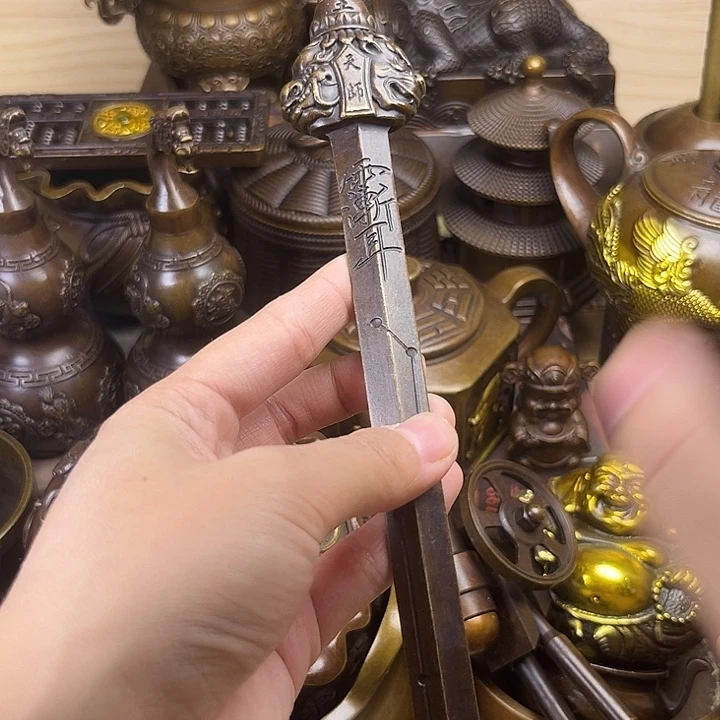 精美铜器，点击下单