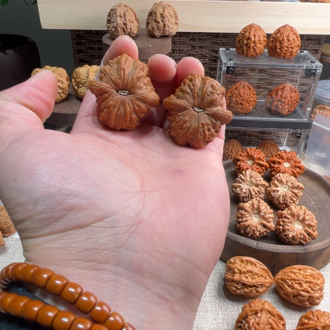 把件文玩核桃39全品血麒麟