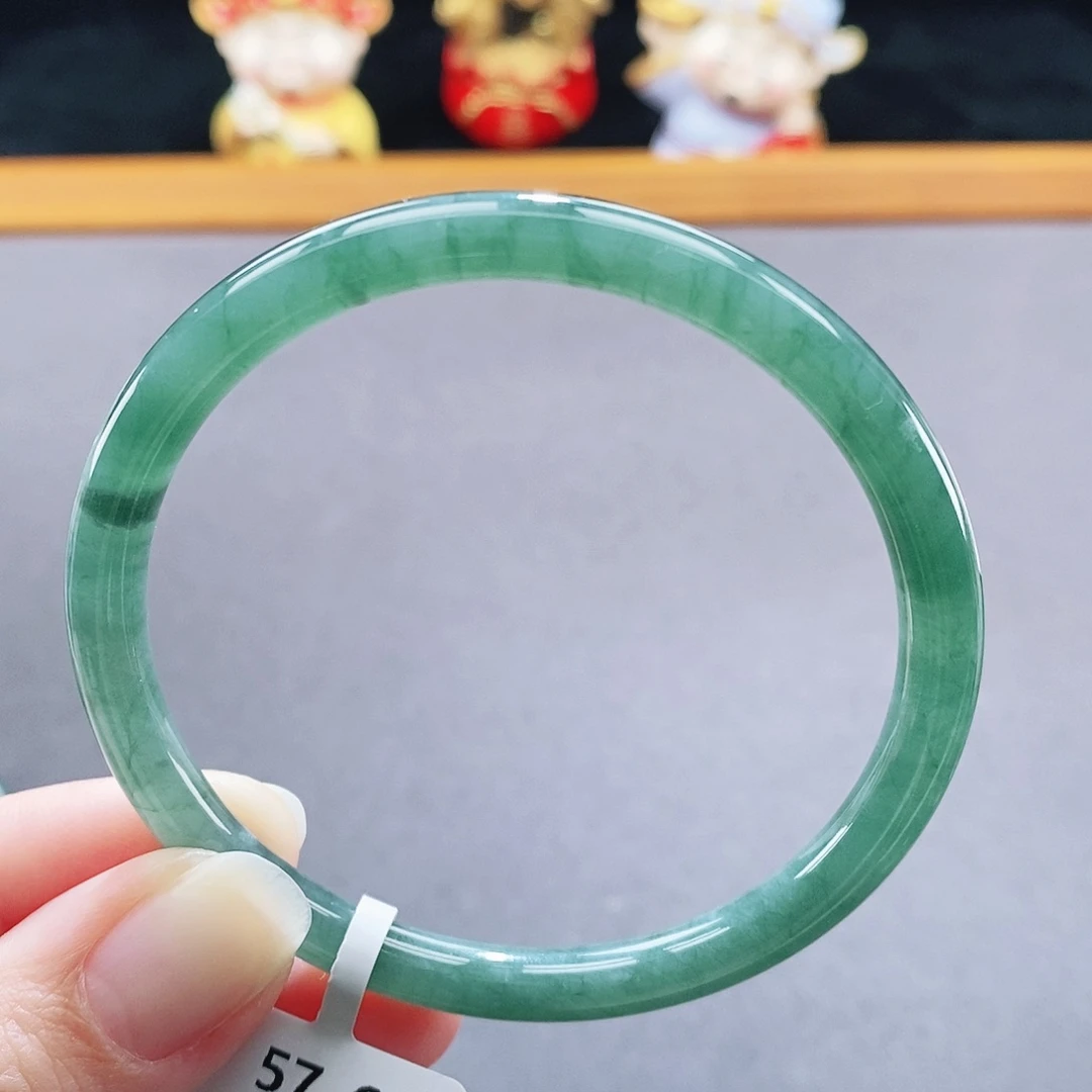 翡翠未镶嵌手镯72