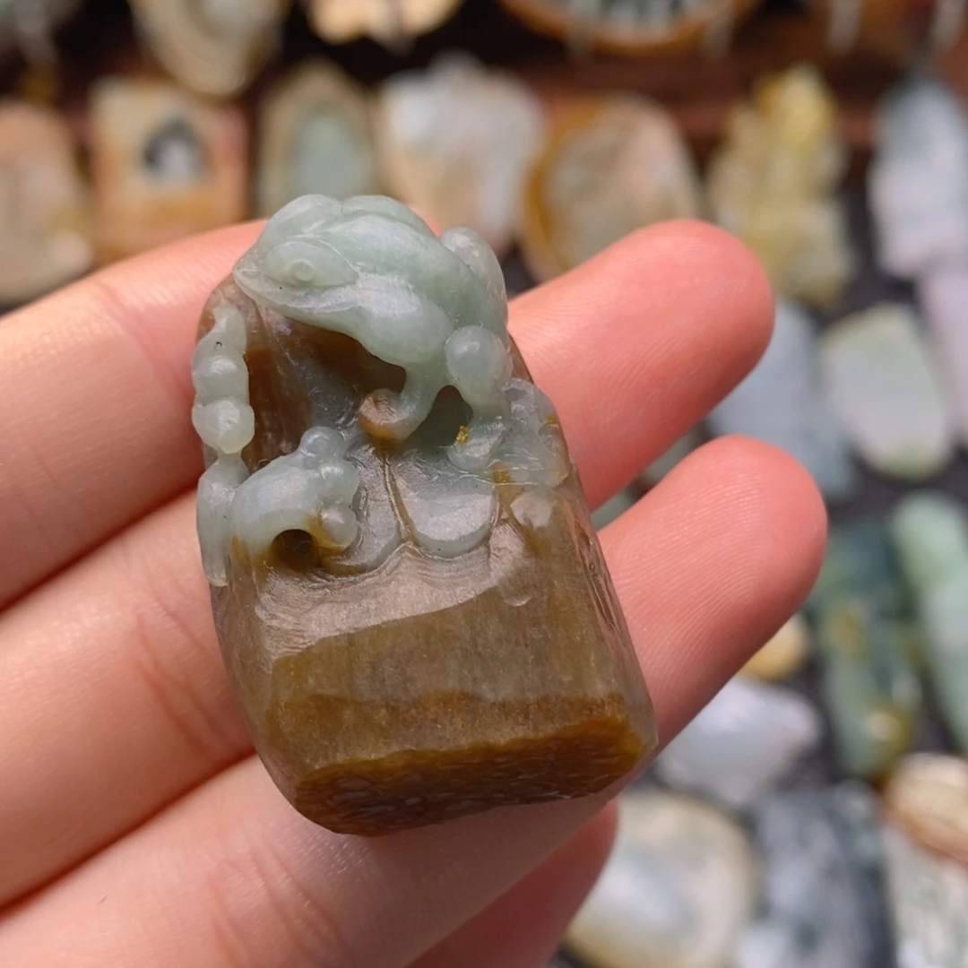 定制翡翠未镶嵌翡翠