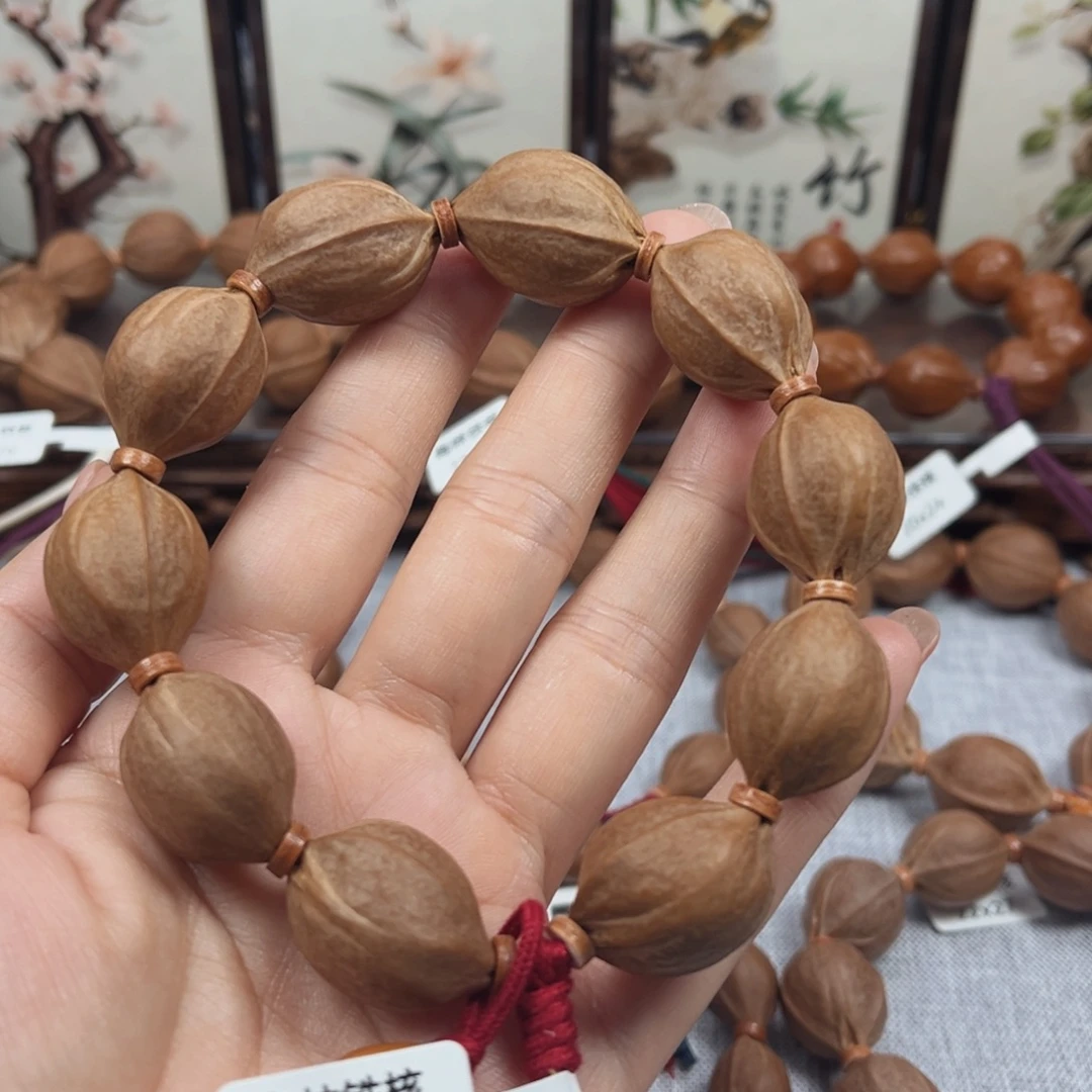 大***.吊坠橄榄核梅林铁核18.25