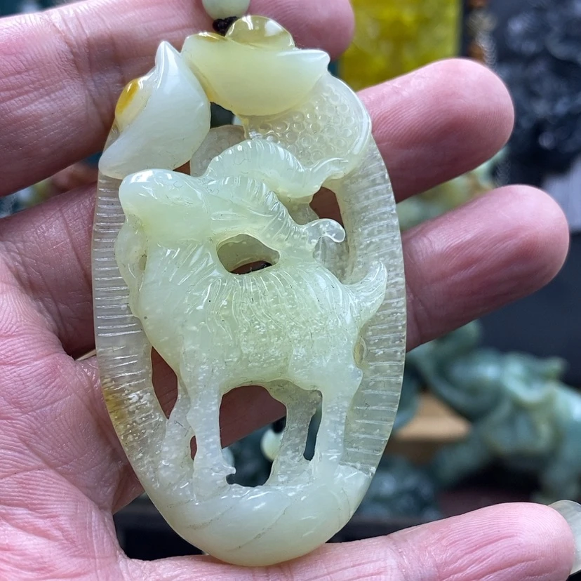 【闪购商品】未镶嵌蛇纹石玉吊坠