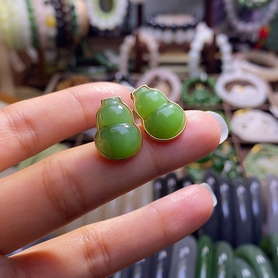 颈饰未镶嵌和田玉碧玉银苹果绿耳钉