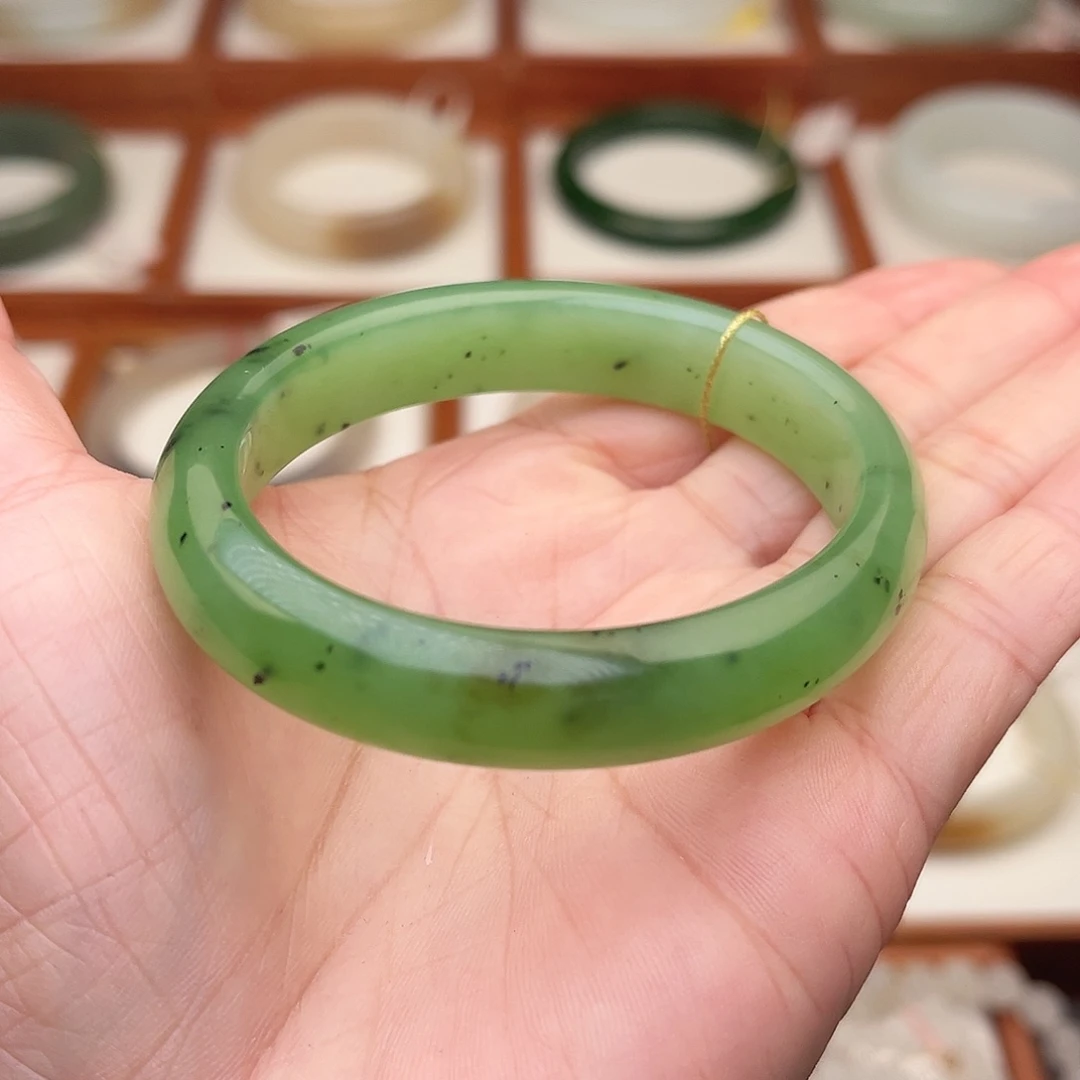 和田玉未镶嵌手镯52.6