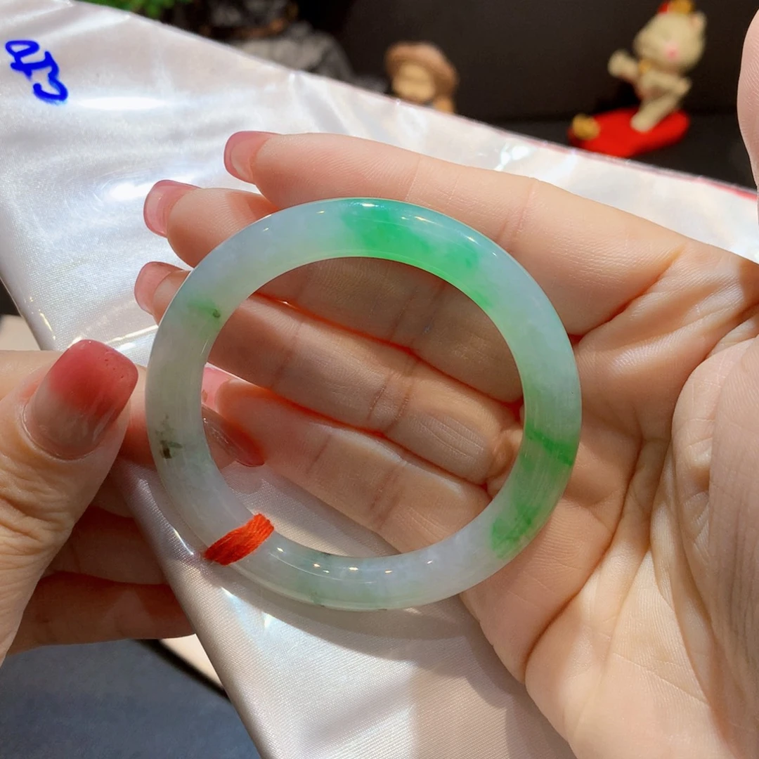 翡翠未镶嵌手镯翡翠手镯