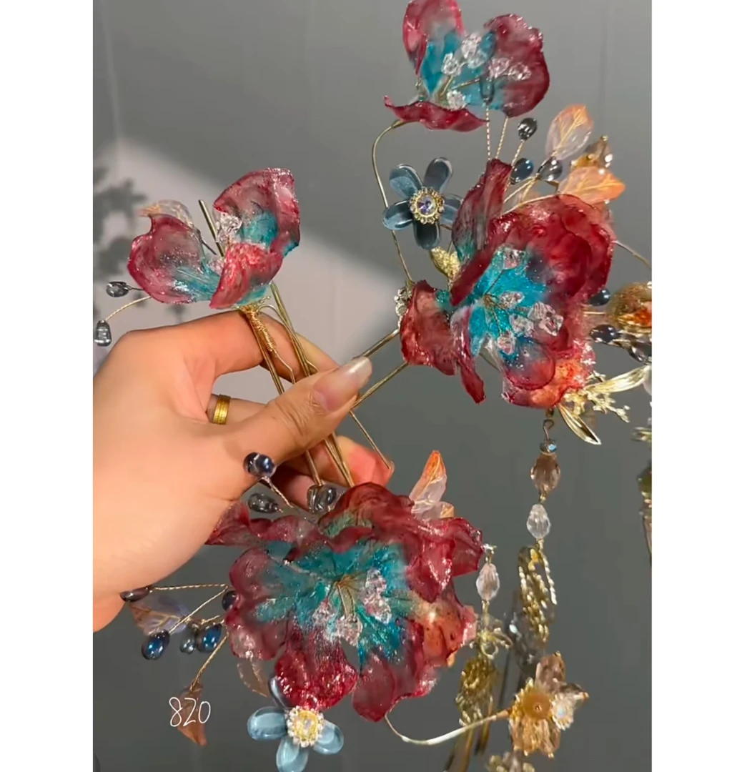 新款新娘头饰古风流苏发簪红蓝渐变花朵秀禾服中式减龄古典发饰品