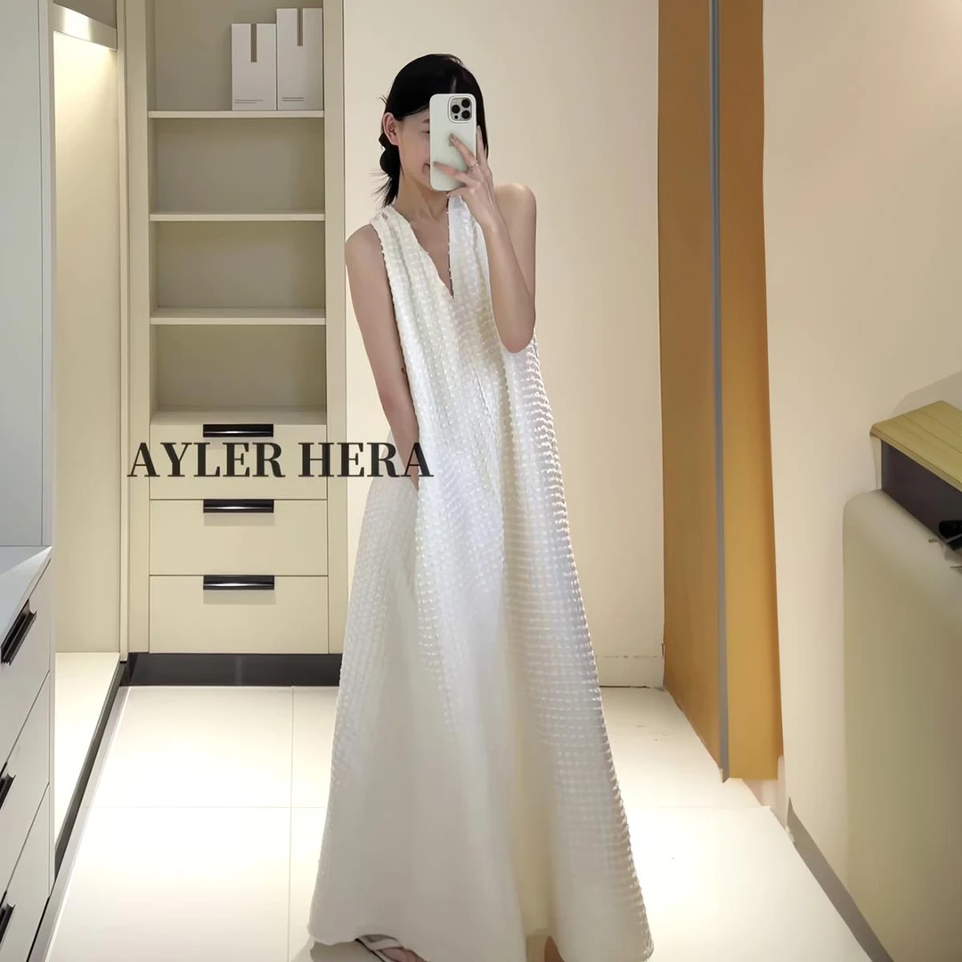 VOCKOO官方法式气质v领无袖背心连衣裙女夏季度假风肌理感显瘦收