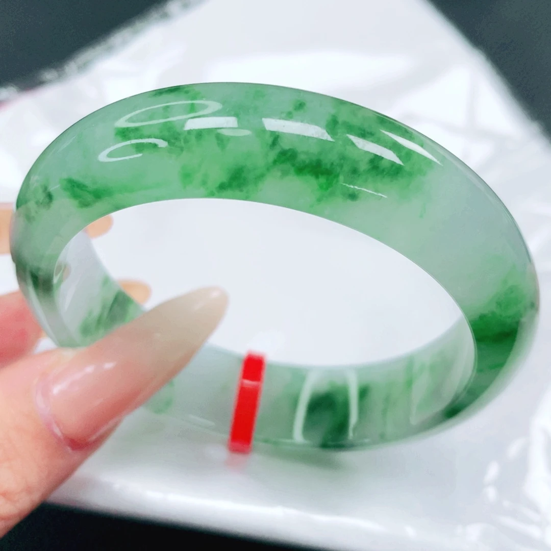 翡翠未镶嵌手镯53