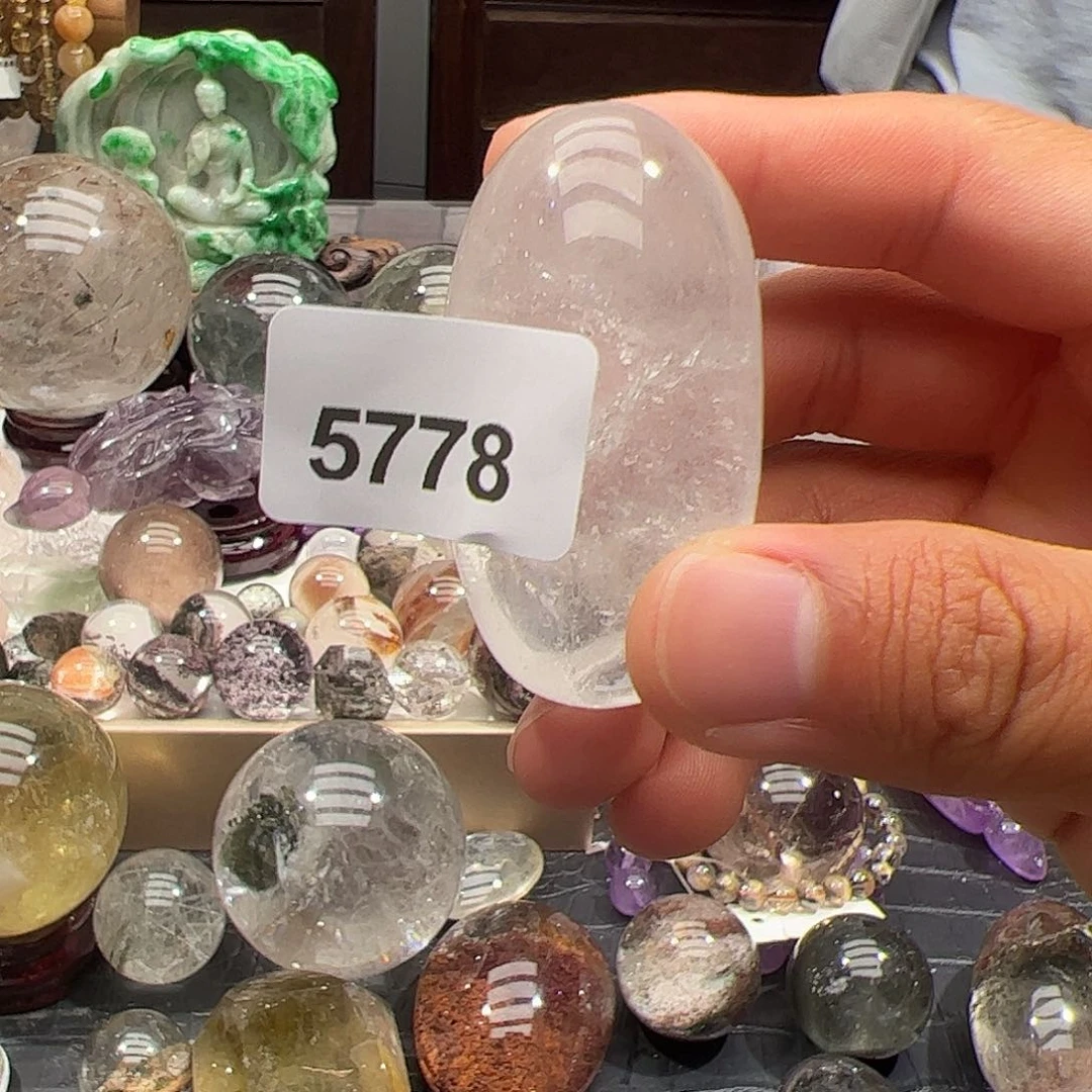 未镶嵌水晶大型摆件（非配饰）