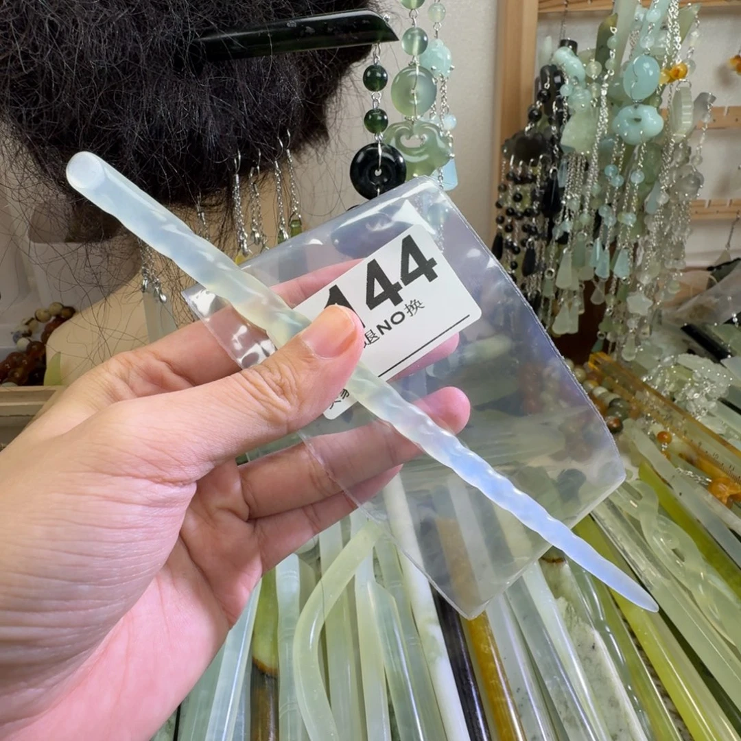 娇***妹蛇纹石玉合金发饰