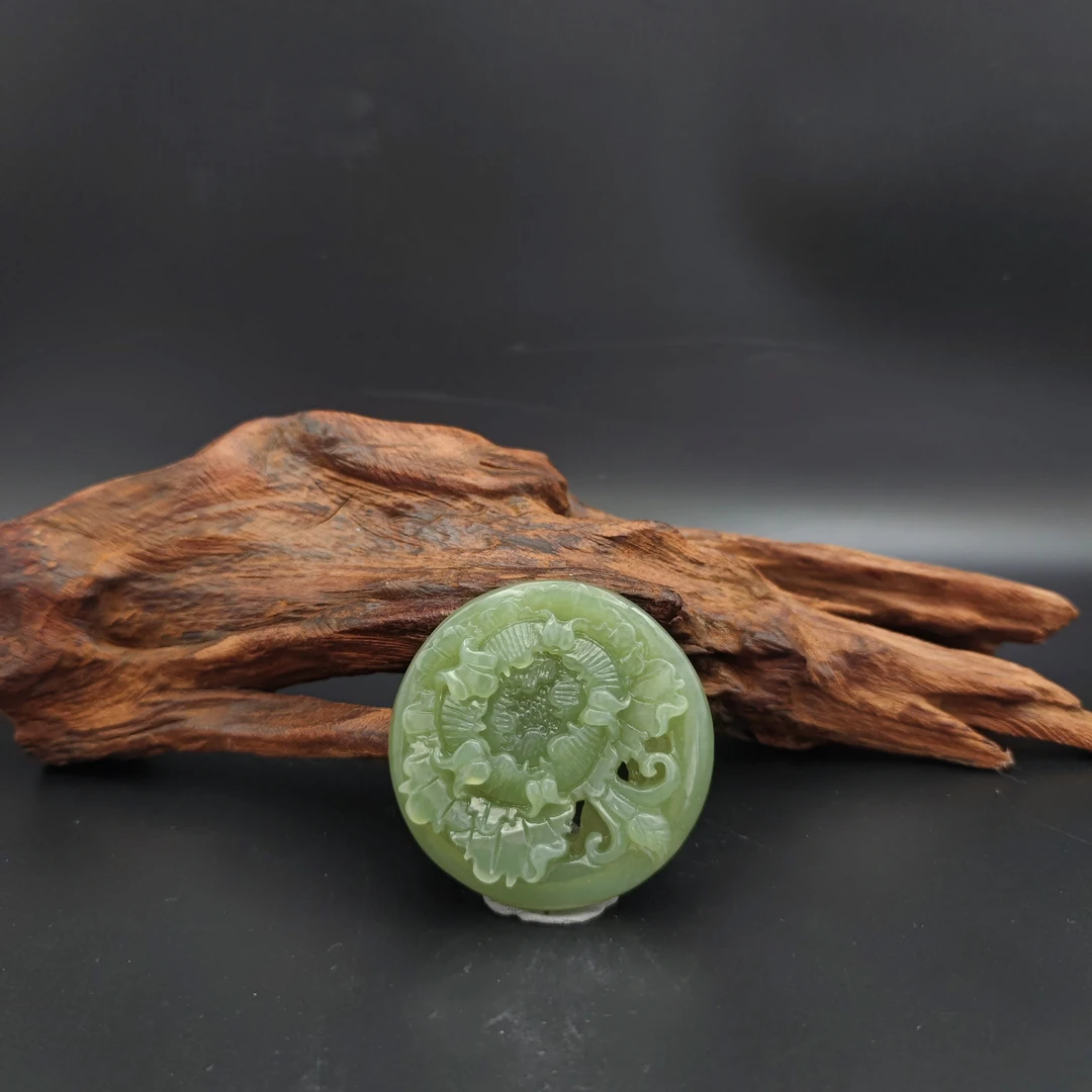 Q和田玉花开富贵吊坠0377