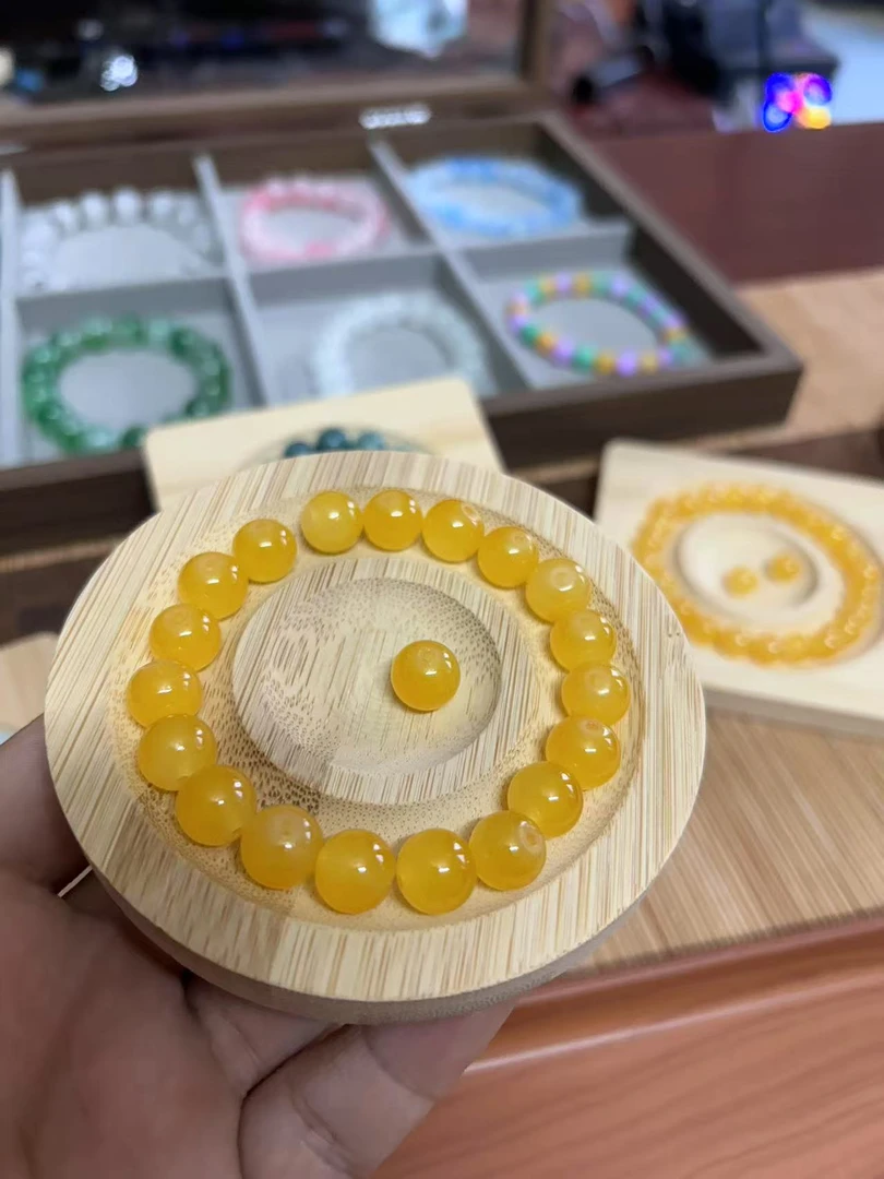 缅A卡10mm鸡油黄珠串 多样性发其一盆景石（JYH010）