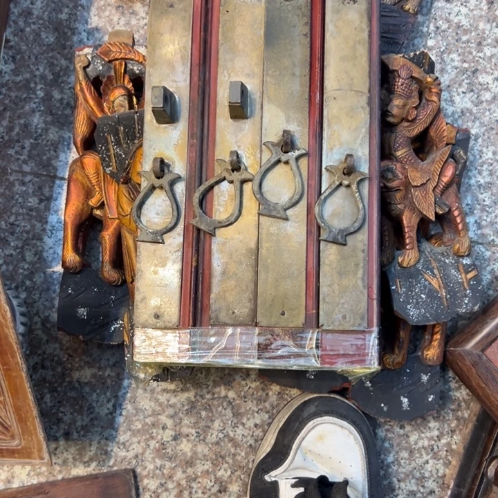 雪***庐香榧木老木雕花板艺术