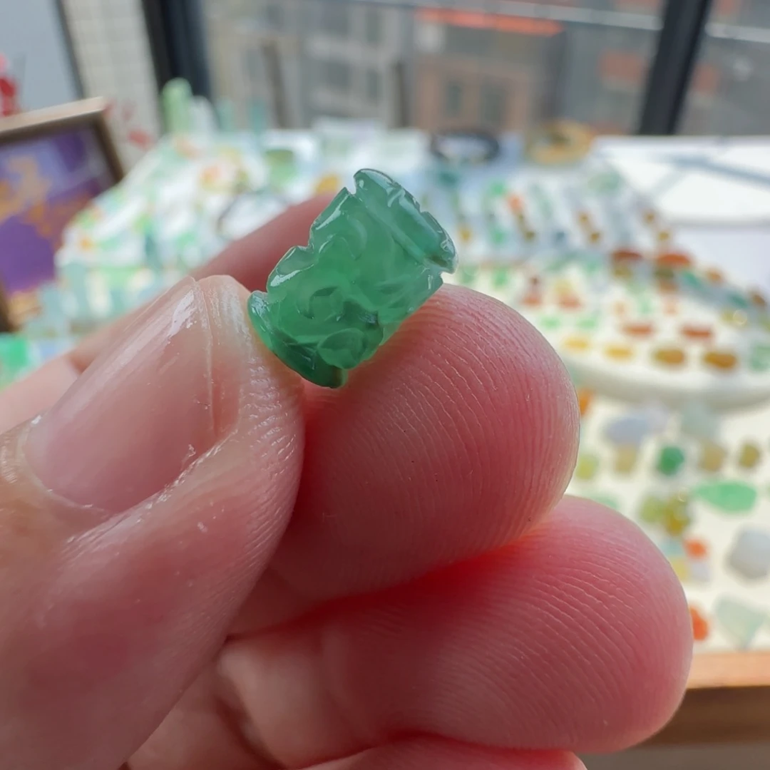 未镶嵌定制翡翠定制翡翠毛货不退不换