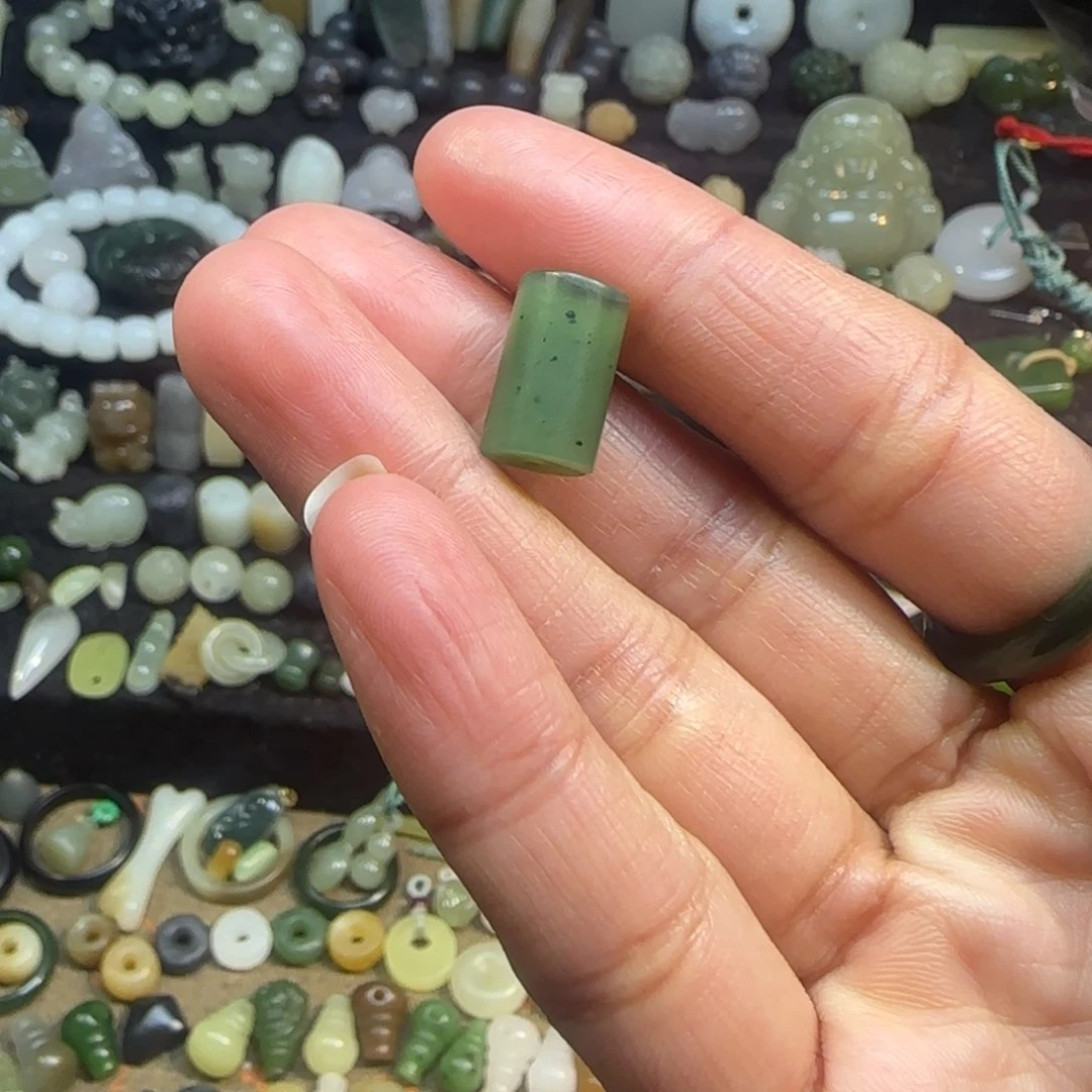 和田玉颈饰未镶嵌小*