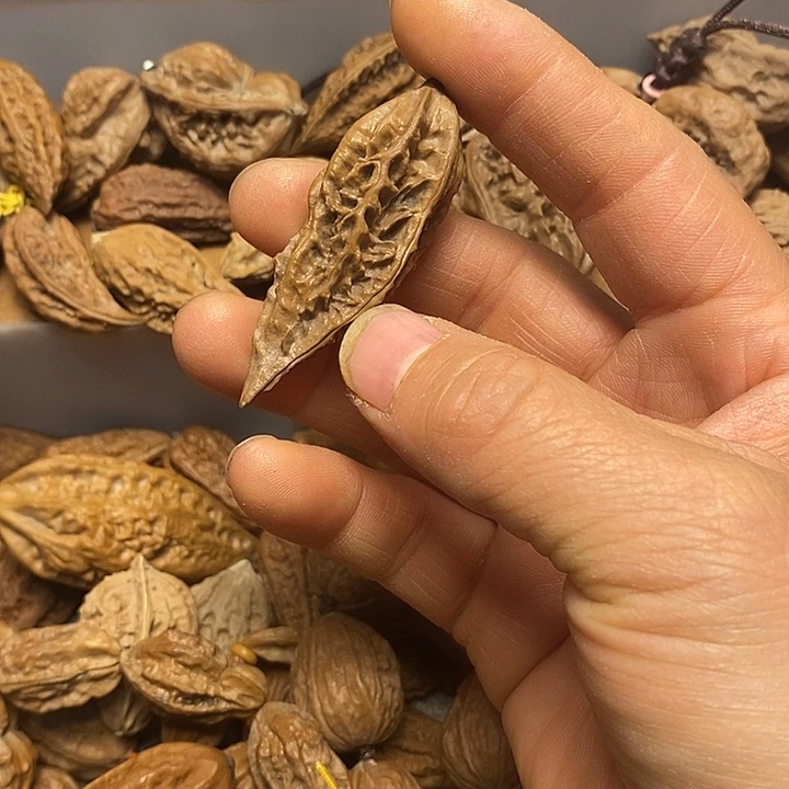 文玩核桃吊坠不错