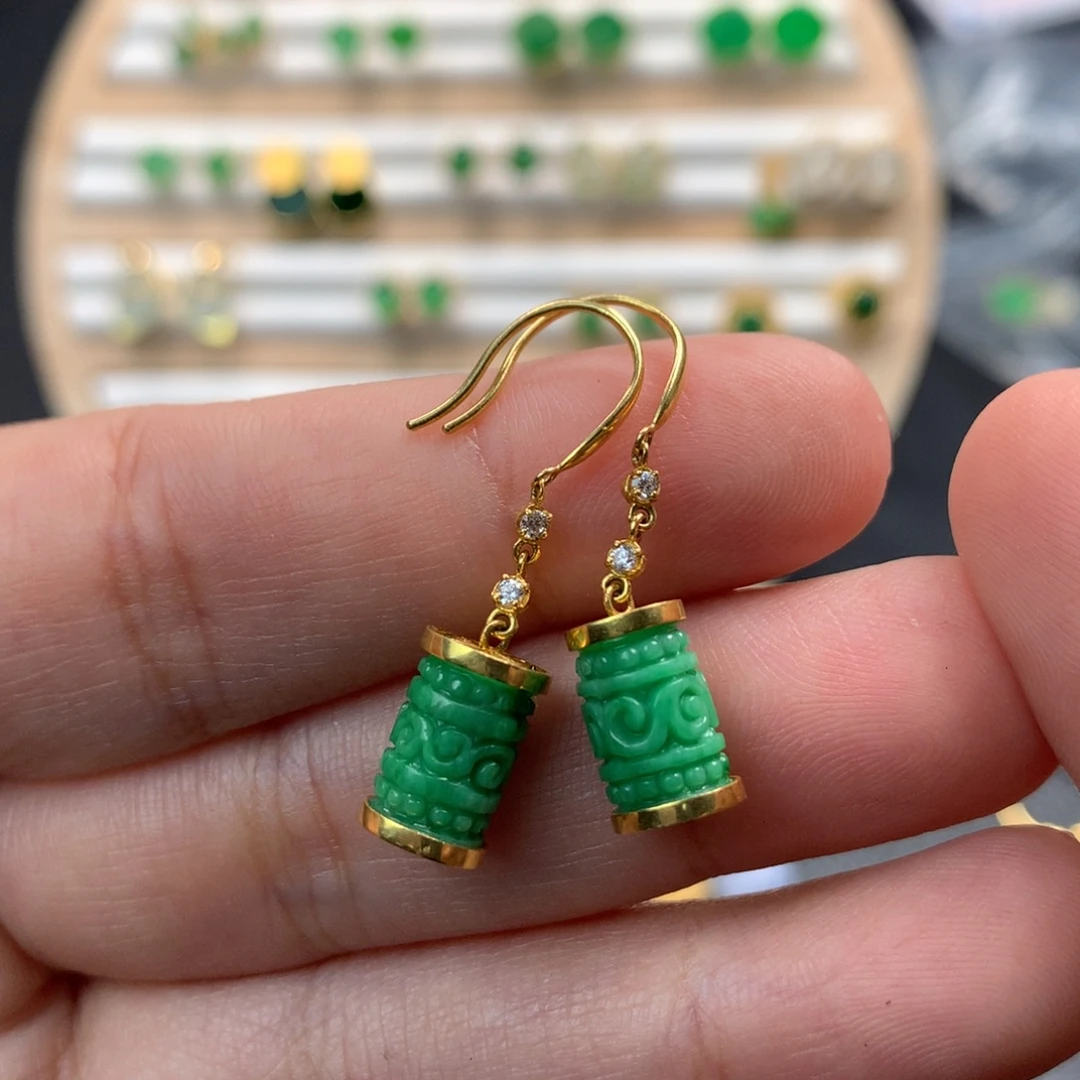 翡翠18K金镶嵌耳饰翡翠