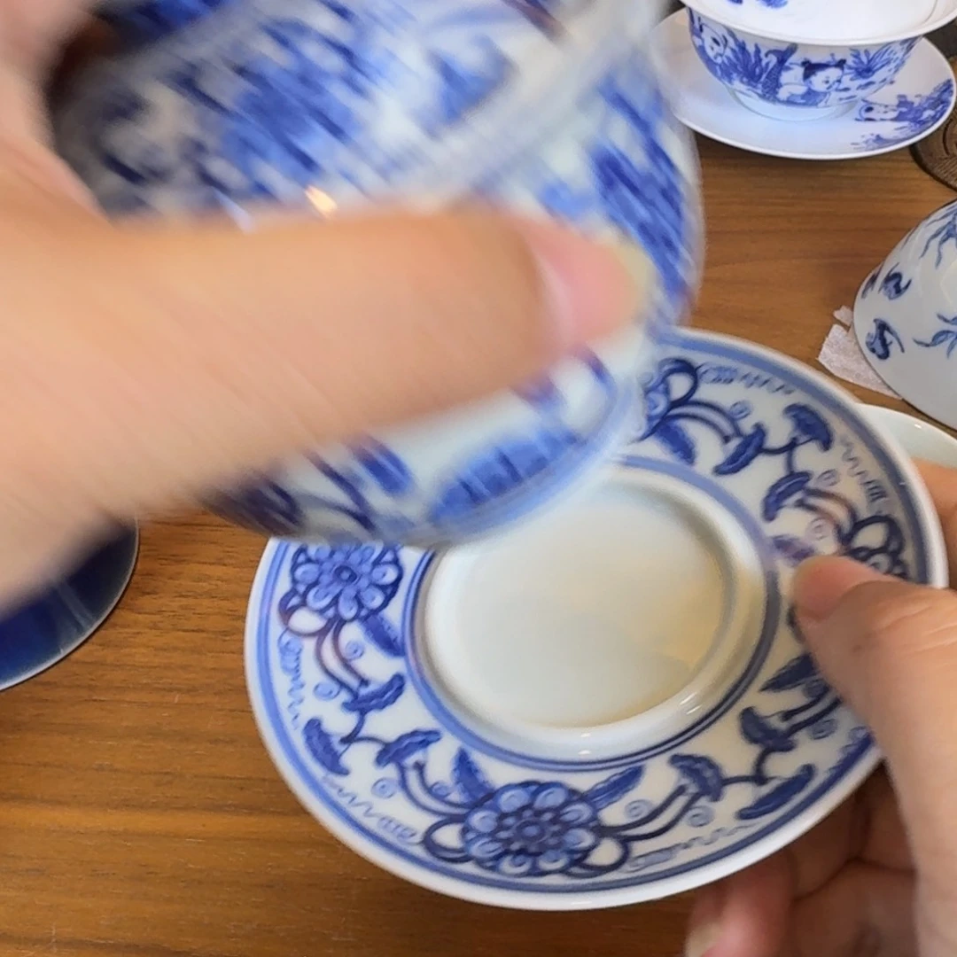 杯冰****红好漂亮的盖碗