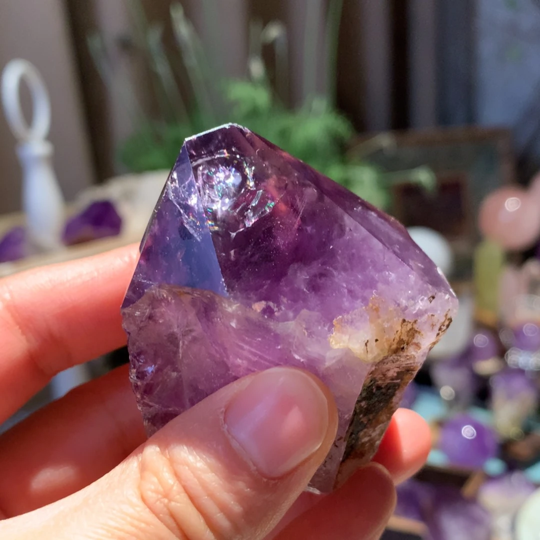 水晶摆件未镶嵌童**光紫水晶