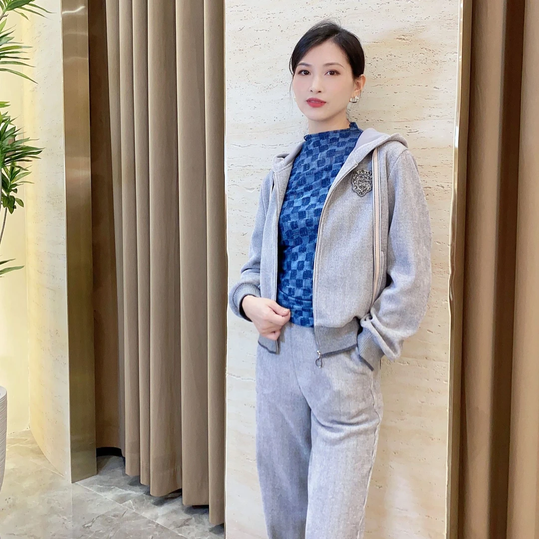 迪图秋冬条绒运动套装女连帽外套