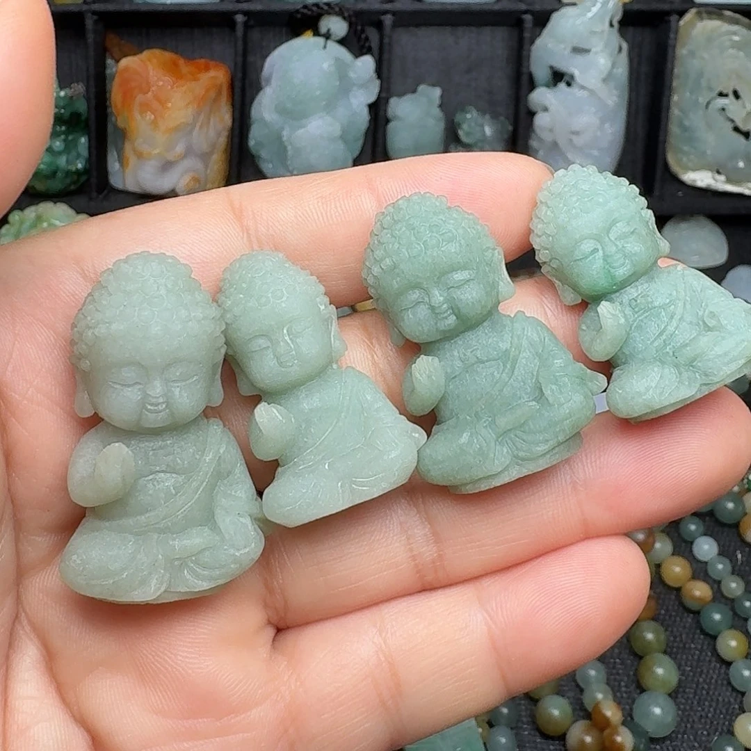 翡翠吊坠(不含链)未镶嵌赤*马