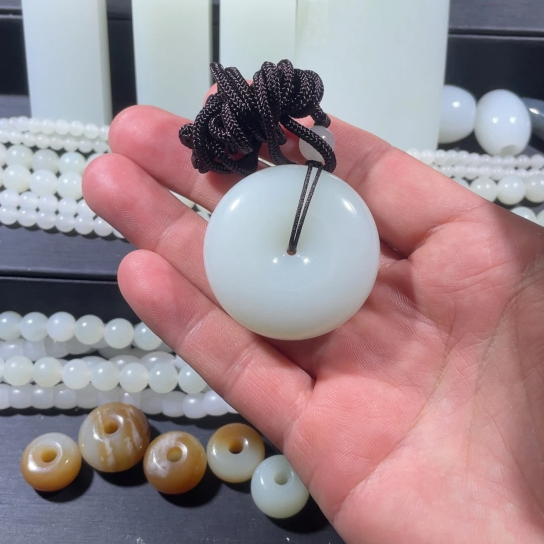 和田玉未镶嵌吊坠(不含链)平安扣