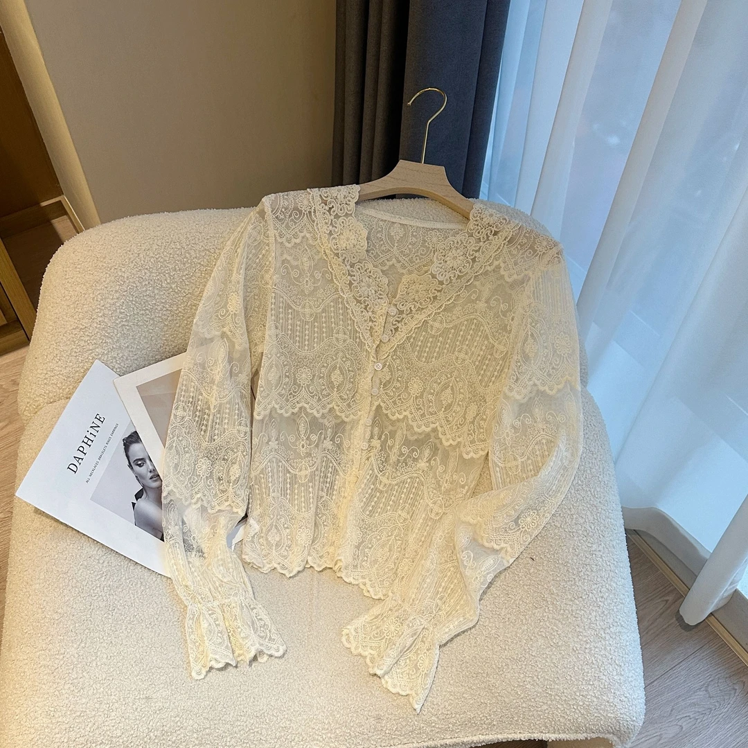 【婷婷推荐】1828 春季气质V领纯色钩花镂空蕾丝拼接开衫上衣洋气