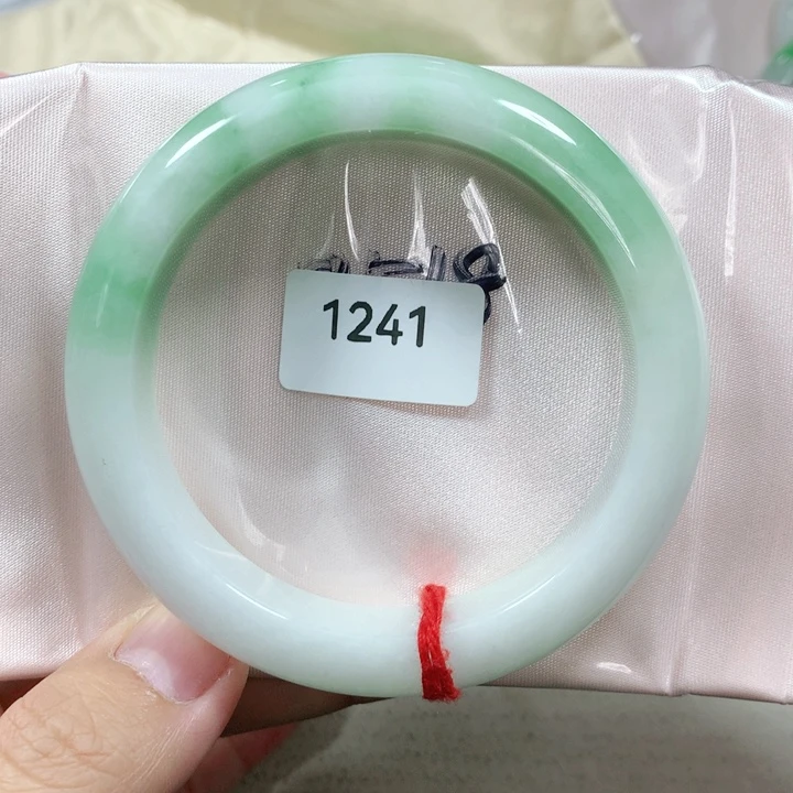 翡翠手镯未镶嵌天然翡翠手镯56