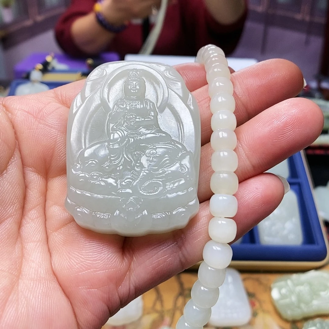 和田玉颈饰未镶嵌北*熊